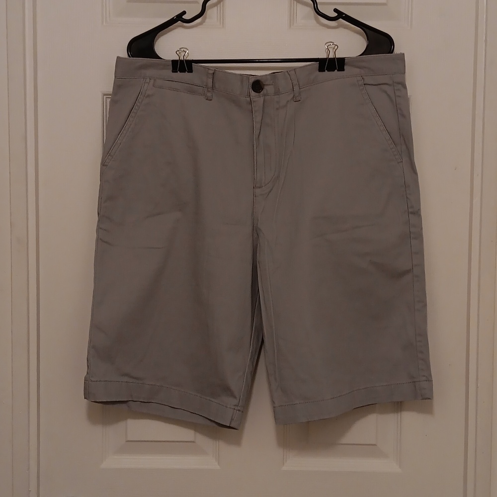 Mens light gray shorts